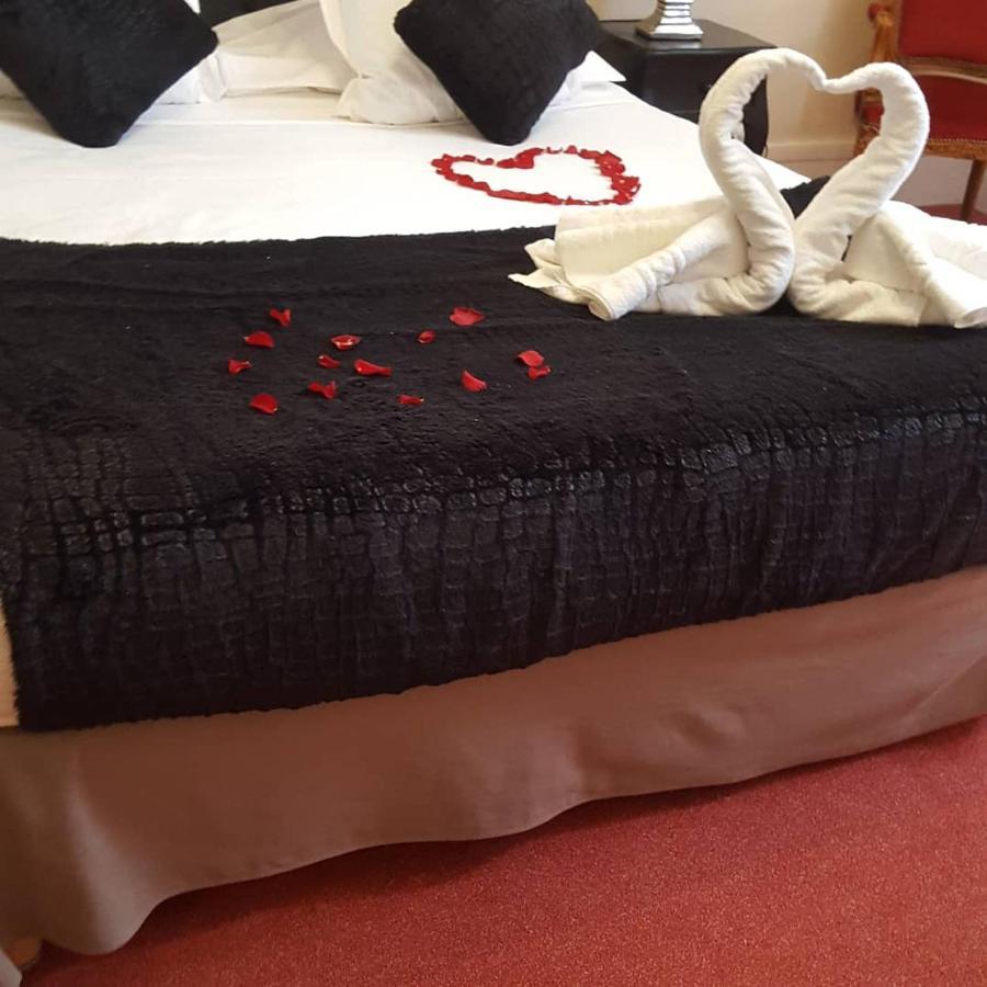 קורד-סור-סיאל Hotel Raymond VII מראה חיצוני תמונה